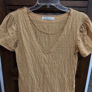 We The Free Women's Textured Tan V-Neck Tee